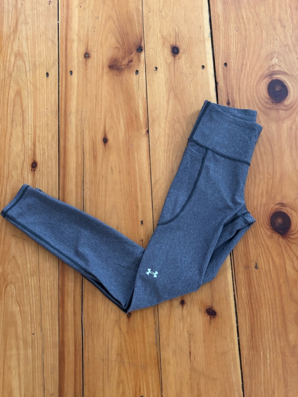 Under Armour Gray Compression Leggings Size Small
